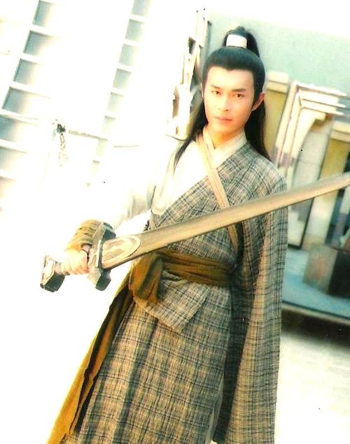 医德与游戏：杨过在虚拟世界中的道德抉择